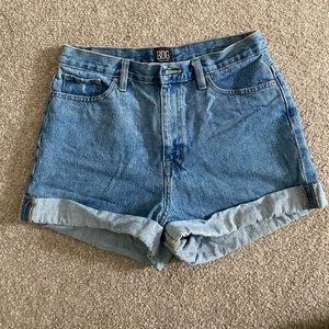 BDG Urban Outfitters Mom Jeans Shorts Sz29